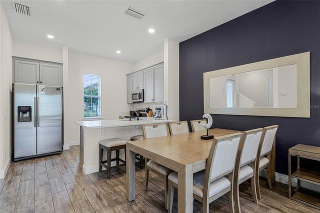 8053 LOST SHAKER LN, Kissimmee, FL 34747