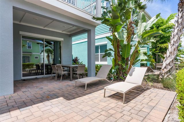 8053 LOST SHAKER LN, Kissimmee, FL 34747