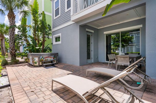 8053 LOST SHAKER LN, Kissimmee, FL 34747