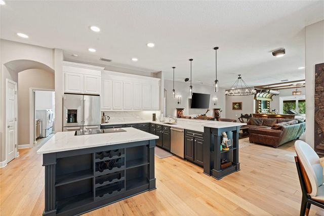 2805 BERWICK DRIVE, Tarpon Springs, FL 34688