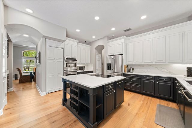 2805 BERWICK DRIVE, Tarpon Springs, FL 34688