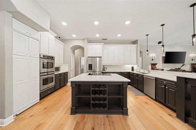 2805 BERWICK DRIVE, Tarpon Springs, FL 34688