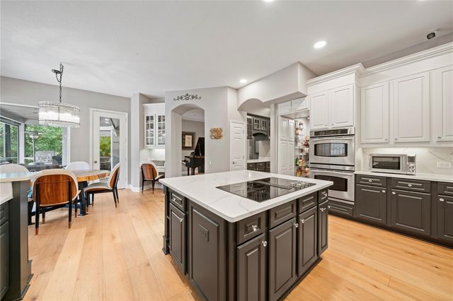 2805 BERWICK DRIVE, Tarpon Springs, FL 34688