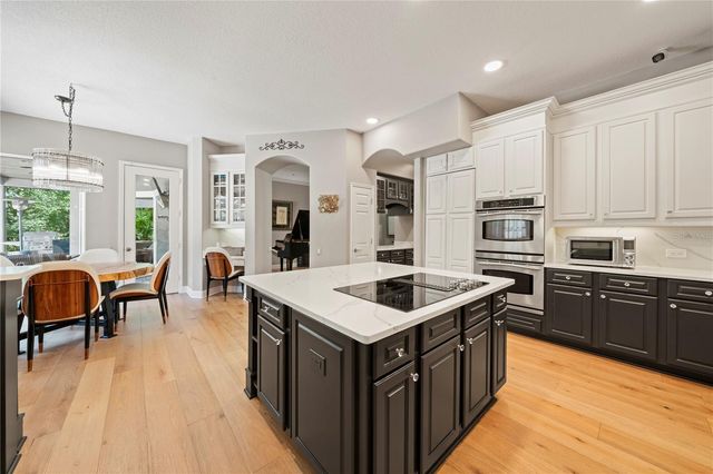 2805 BERWICK DRIVE, Tarpon Springs, FL 34688