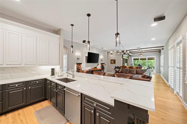 2805 BERWICK DRIVE, Tarpon Springs, FL 34688