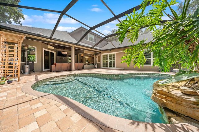 2805 BERWICK DRIVE, Tarpon Springs, FL 34688