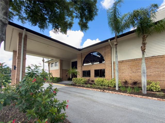 2805 BERWICK DRIVE, Tarpon Springs, FL 34688
