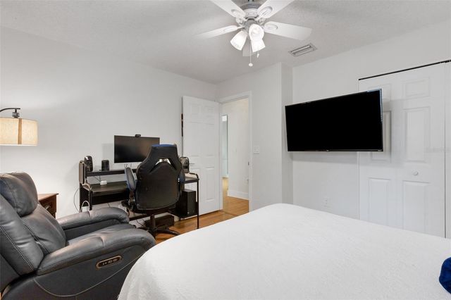 2426 ICECAPADE DRIVE, Sarasota, FL 34240