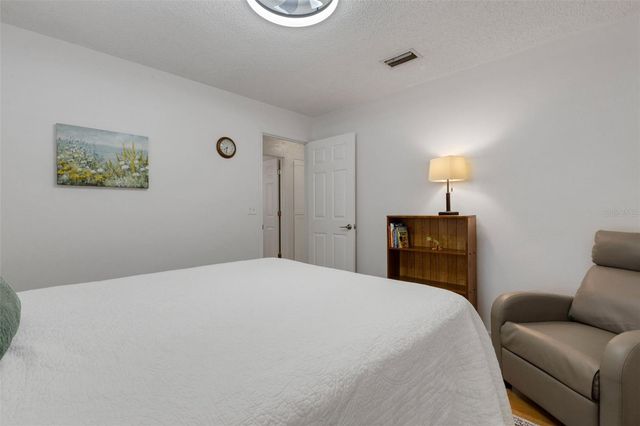 2426 ICECAPADE DRIVE, Sarasota, FL 34240