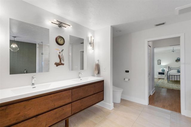 2426 ICECAPADE DRIVE, Sarasota, FL 34240