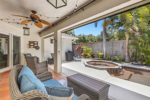 2426 ICECAPADE DRIVE, Sarasota, FL 34240