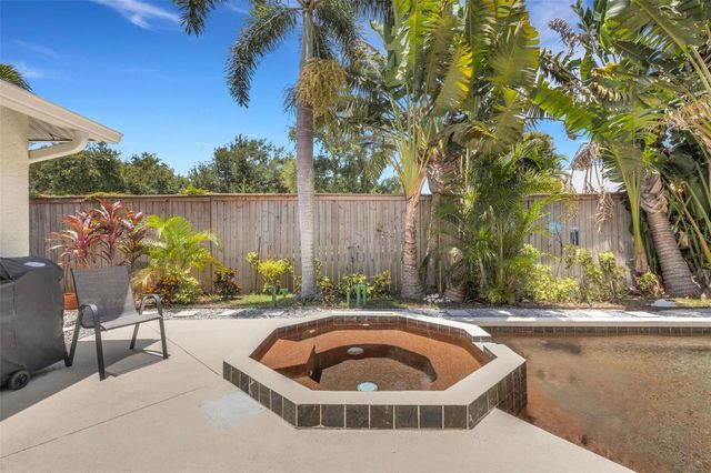 2426 ICECAPADE DRIVE, Sarasota, FL 34240