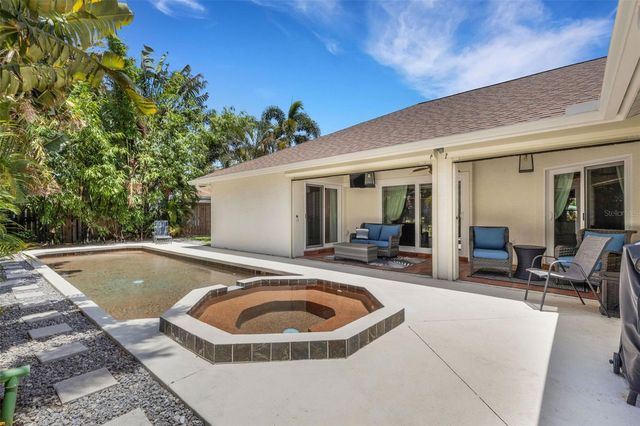2426 ICECAPADE DRIVE, Sarasota, FL 34240