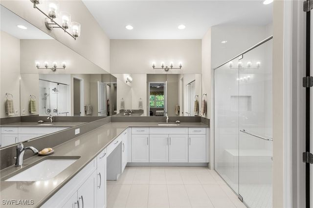 11409 Jacaranda DR, Naples, FL 34120