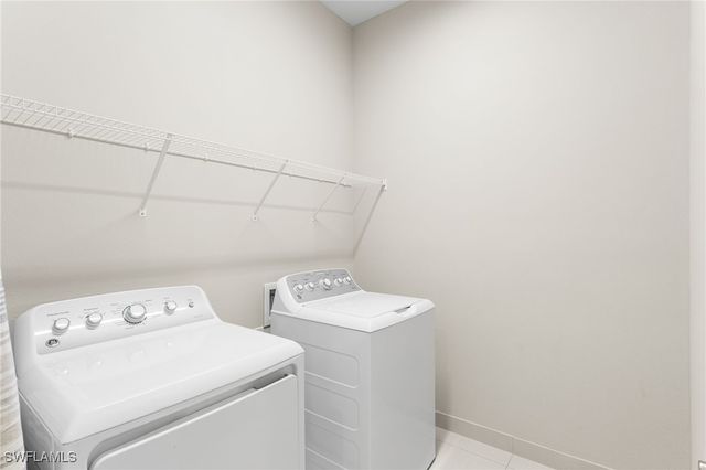 11409 Jacaranda DR, Naples, FL 34120