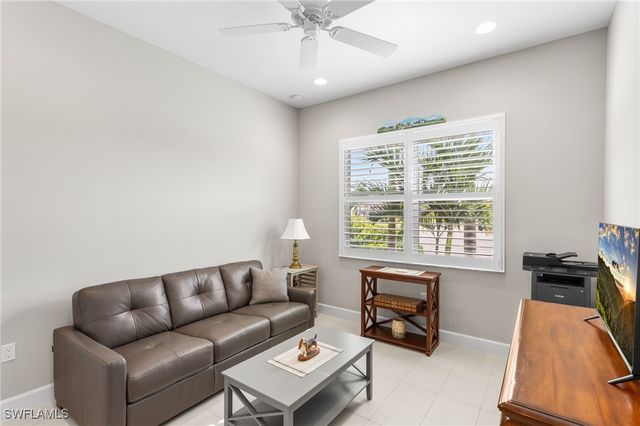 11409 Jacaranda DR, Naples, FL 34120