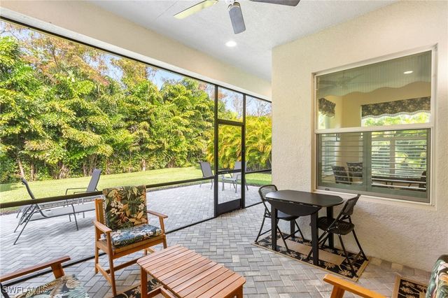 11409 Jacaranda DR, Naples, FL 34120