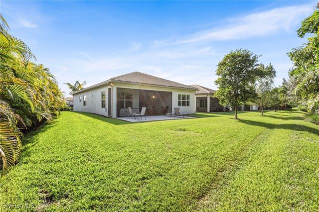 11409 Jacaranda DR, Naples, FL 34120