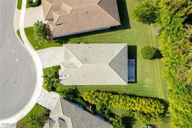 11409 Jacaranda DR, Naples, FL 34120