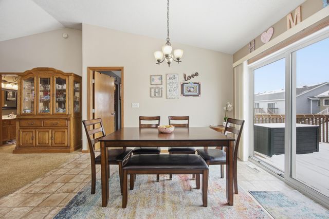 714 14th Avenue E, West Fargo, ND 58078