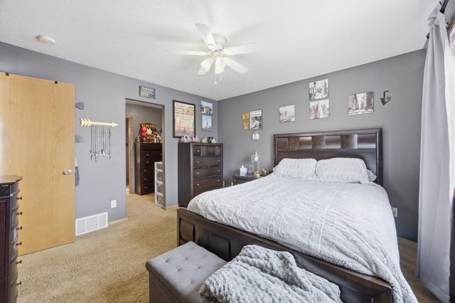 714 14th Avenue E, West Fargo, ND 58078