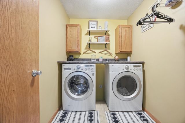 714 14th Avenue E, West Fargo, ND 58078