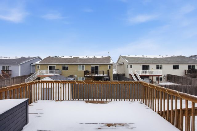 714 14th Avenue E, West Fargo, ND 58078