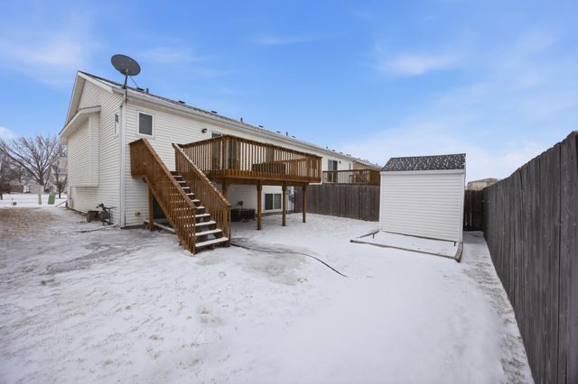 714 14th Avenue E, West Fargo, ND 58078