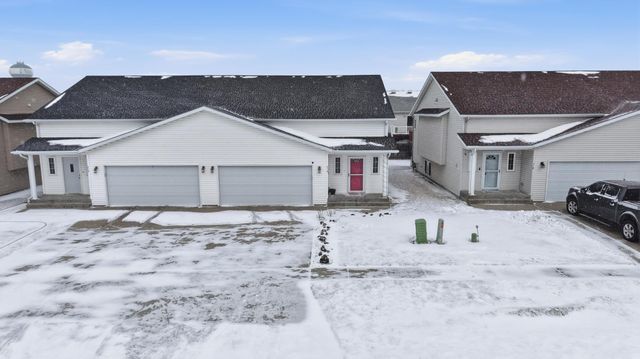 714 14th Avenue E, West Fargo, ND 58078