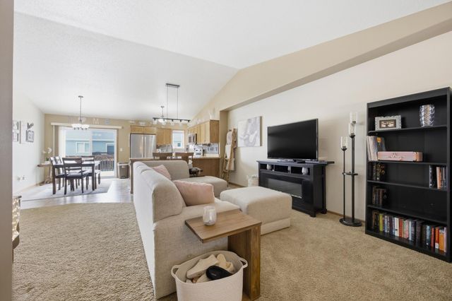 714 14th Avenue E, West Fargo, ND 58078