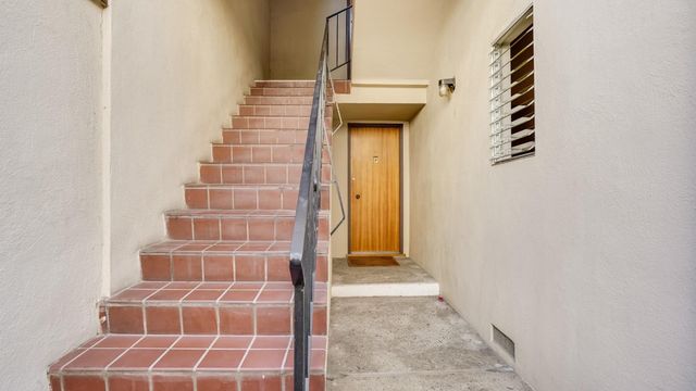 518 Everett Avenue A, Palo Alto, CA 94301