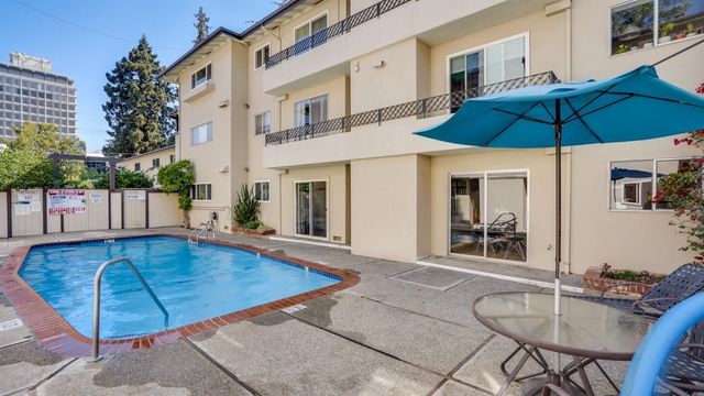 518 Everett Avenue A, Palo Alto, CA 94301