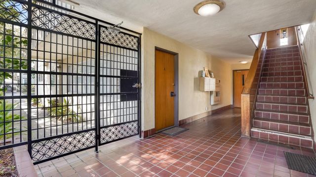 518 Everett Avenue A, Palo Alto, CA 94301