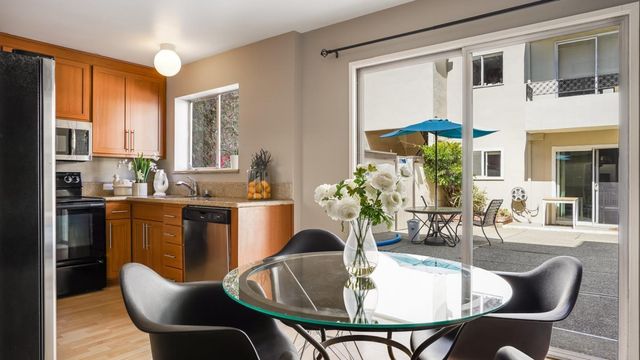 518 Everett Avenue A, Palo Alto, CA 94301