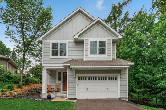 227 Sunnyridge Lane, Golden Valley, MN 55422