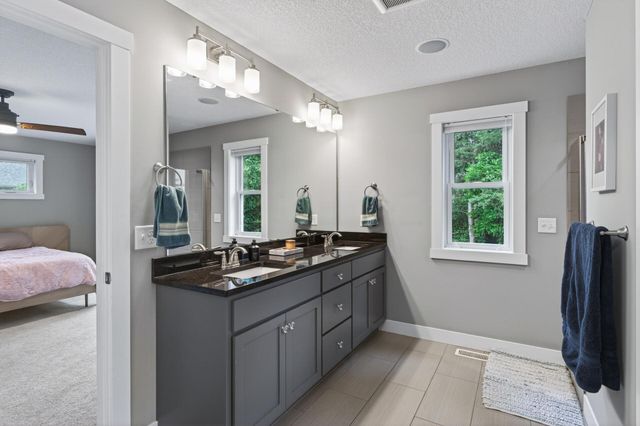 227 Sunnyridge Lane, Golden Valley, MN 55422