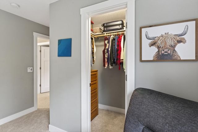 227 Sunnyridge Lane, Golden Valley, MN 55422