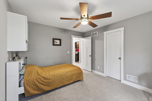 227 Sunnyridge Lane, Golden Valley, MN 55422