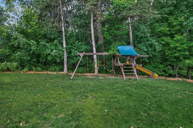 227 Sunnyridge Lane, Golden Valley, MN 55422