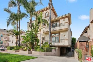 15027 Dickens Street 1, Sherman Oaks, CA 91403