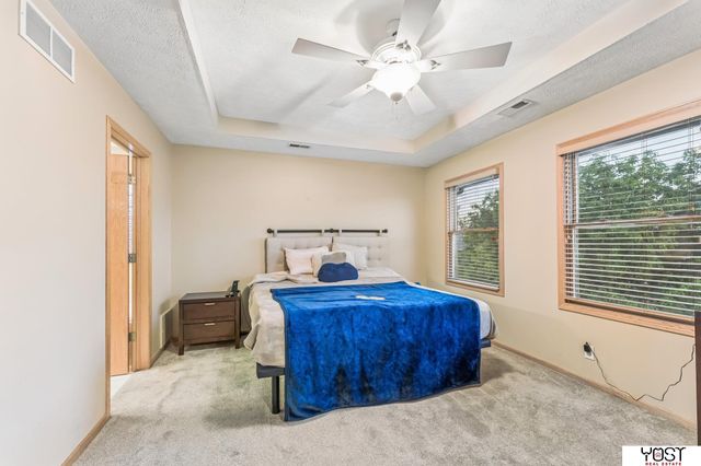15430 Briar Street, Omaha, NE 68138