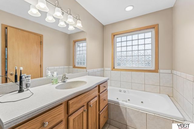 15430 Briar Street, Omaha, NE 68138