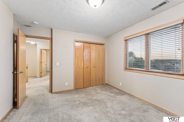 15430 Briar Street, Omaha, NE 68138
