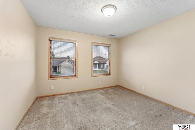 15430 Briar Street, Omaha, NE 68138
