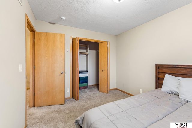 15430 Briar Street, Omaha, NE 68138