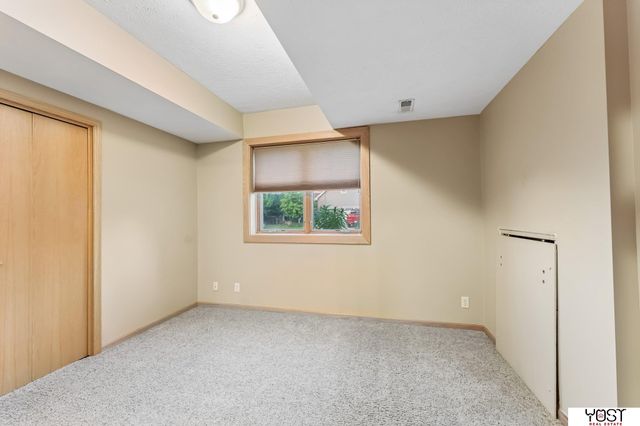 15430 Briar Street, Omaha, NE 68138