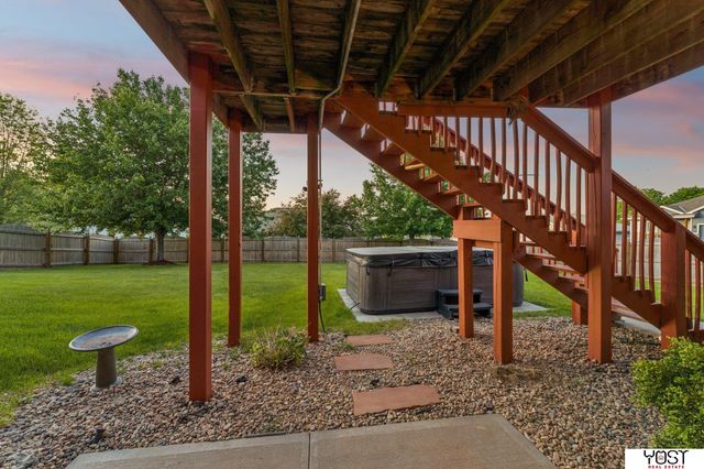 15430 Briar Street, Omaha, NE 68138