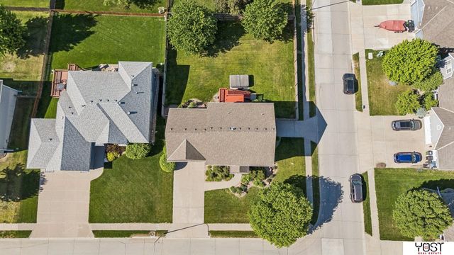15430 Briar Street, Omaha, NE 68138