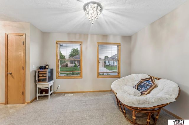 15430 Briar Street, Omaha, NE 68138
