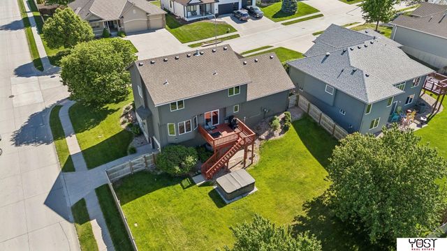 15430 Briar Street, Omaha, NE 68138
